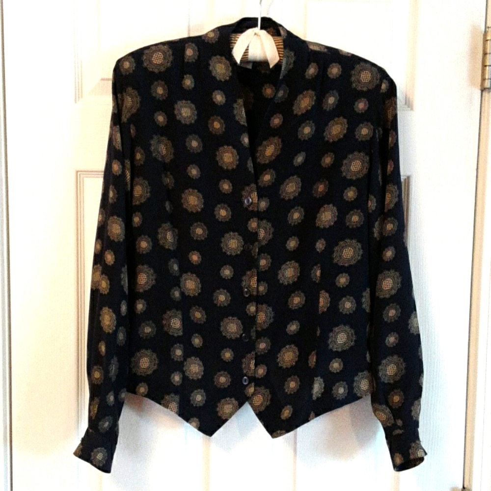 Casual Corner women's blouse.  Size M.